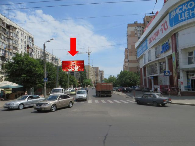 Щит 6x3, Вильямса ул. / Королева ул., возле супермаркета "Таврия В", в сторону Люфтстдорфской дороги Щит 6x3, Вильямса ул. / Королева ул., возле супермаркета "Таврия В", в сторону Люфтстдорфской дороги