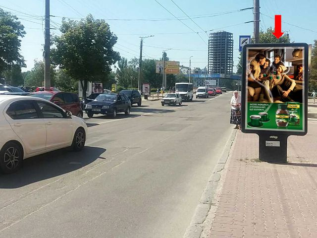 Сітілайт 1.2x1.8,  Б. Перспективная ул. (бывш. Маркса ул.), 60, возле магазина "Фуджи-експресс"