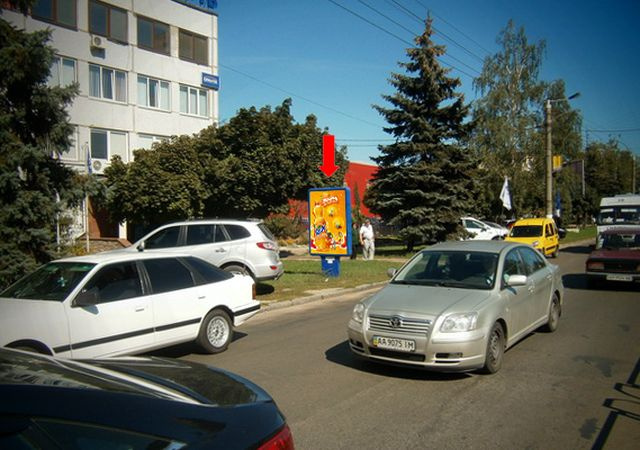 Сітілайт 1.2x1.8,  Киевская ул., 79, возле супермаркетов "Вопак", "Фокстрот", напротив супермаркет "Викотек"