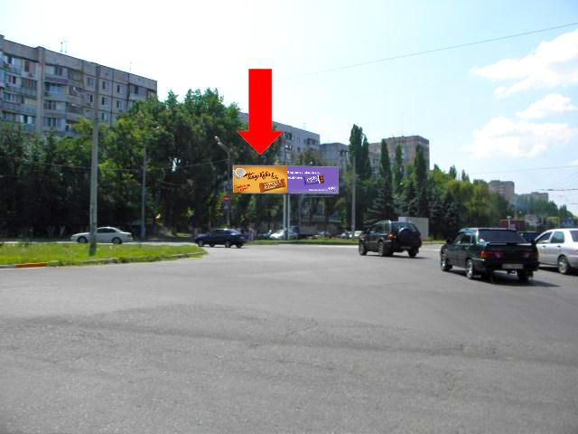 Щит 6x3,  Небесной Сотни пр. (бывш. Жукова пр.) 75 / Левитана ул., возле супермаркета "Копейка", разделитель, из центра, левая