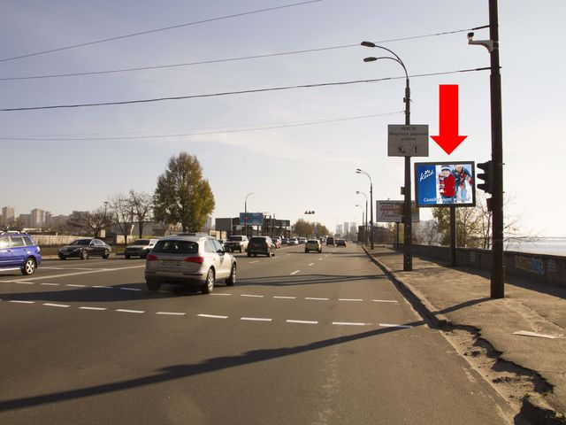 Скролл 3.14x2.3,  Днепровская набережная / ул. Причальная, возле жд моста, на светофоре, в сторону ул. Здолбуновской, пр. Бажана