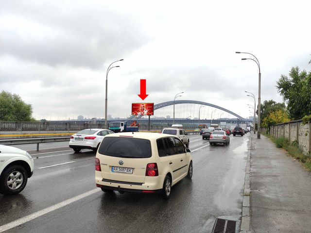 Щит 6x3,  Набережно-Рыбальская ул., 550м до мост Подольско-Воскресенский, в сторону Набережно-Крещатикская ул.