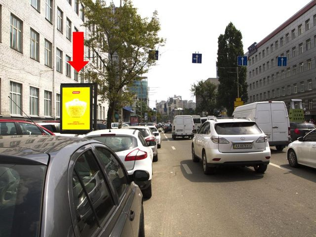 Сітілайт 1.2x1.8,  Жилянская ул., 142, напротив паба "Портер", в сторону центра