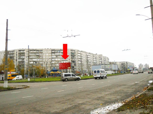 Щит 6x3,  Лушпы пр. / Интернационалистов ул., разделитель, в центр