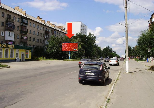 Щит 6x3,  Мира пр. / Дзержинского ул., возле гастронома "Подилля", в сторону ж/д вокзалу