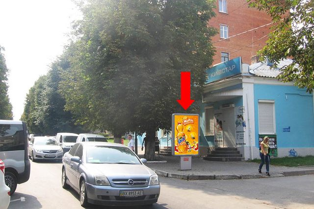 Сітілайт 1.2x1.8,  Соборная ул., 42, возле магазина "Киевстар", турфирмы "Сам"