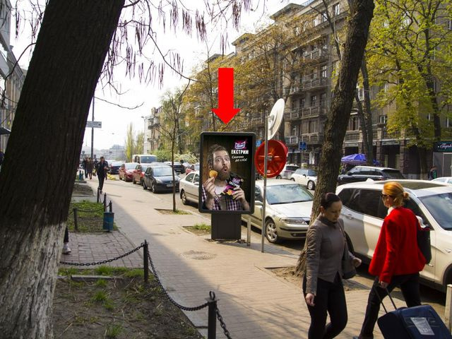 Сітілайт 1.2x1.8,  Пирогова ул., 5а, возле банка "Аваль" в сторону ст.м. "Университет", бул. Шевченко