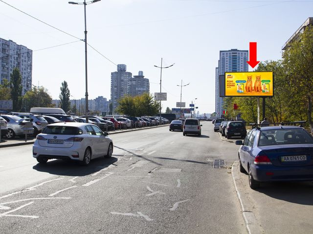 Призма 6x3,  Оболонский пр., 5, ТРЦ "Dream Town", в сторону ст.м. "Оболонь"