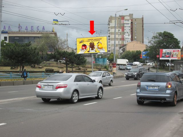 Щит 6x3,  Разумовская ул. / Калантаевская ул., возле Центрального автовокзала, в центр