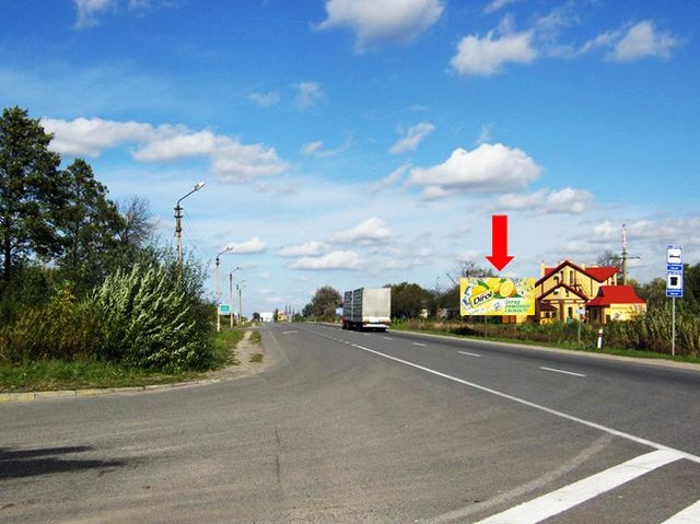 Щит 6x3,  Трасса Львов-Ужгород, въезд в город, возле АЗС "WOG"