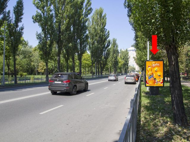 Сітілайт 1.2x1.8,  Русановская набережная, 18, возле супремаркета "АТБ", в сторону ст. м. «Левобережная»