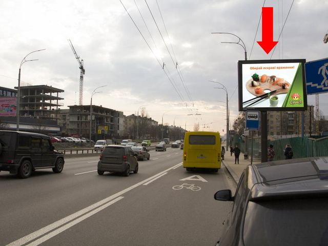 Скролл 3.14x2.3,  Дружбы народов бул., 15 - ул. Чешская, напротив супермаркета "Novus", в сторону Лыбедской пл.