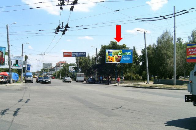 Щит 6x3,  Тельнова ул. (бывш. Правды пр.) / Вокзальная ул. (бывш. Октябрьской Революции ул.), "Колхозный" и "Крытый" рынки