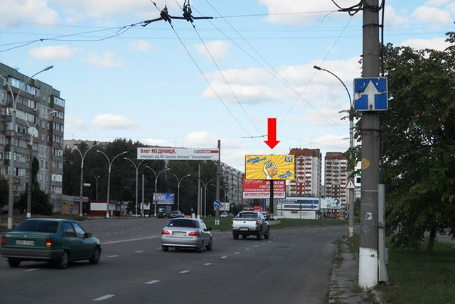 Щит 6x3,  Лушпы пр. / Интернационалистов ул., разделитель, из центра