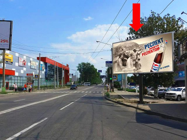Призма 6x3, Московский пр., ст. м. "Индустриальная" (бывш. ст. м. "Пролетарская"), супермаркет "Восторг", из центра Призма 6x3, Московский пр., ст. м. "Индустриальная" (бывш. ст. м. "Пролетарская"), супермаркет "Восторг", из центра