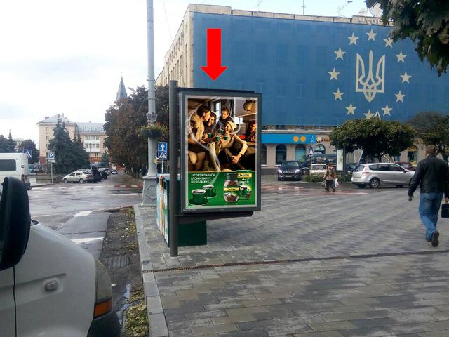 Сітілайт 1.2x1.8,  Соборная пл., 3 / ул. Киевская, возле центра обслуживания абонентов МТС