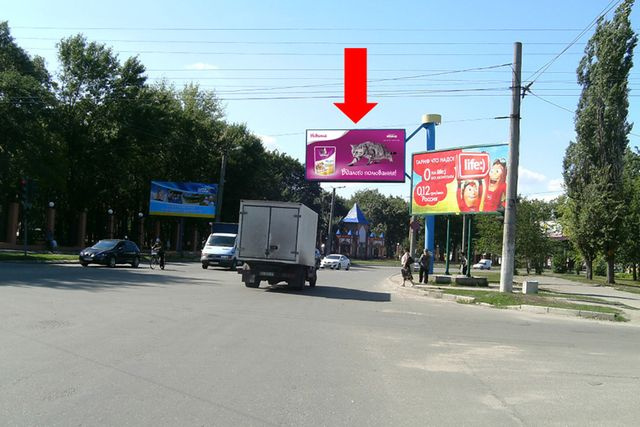 Щит 6x3,  Яновского ул. / Тамма ул. (бывш. Героев Сталинграда ул.), "Колхозный" и "Крытый" рынки (флажок)