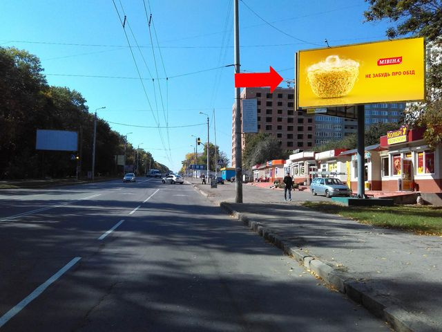 Щит 6x3,  Львовское шоссе, 18, возле автомагазина