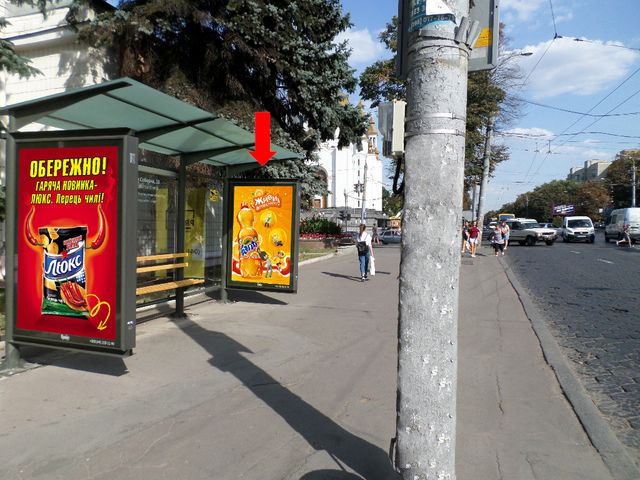 Сітілайт 1.2x1.8,  Соборная ул., 10 / Княгини Ольги ул., остановка, из центра, B2