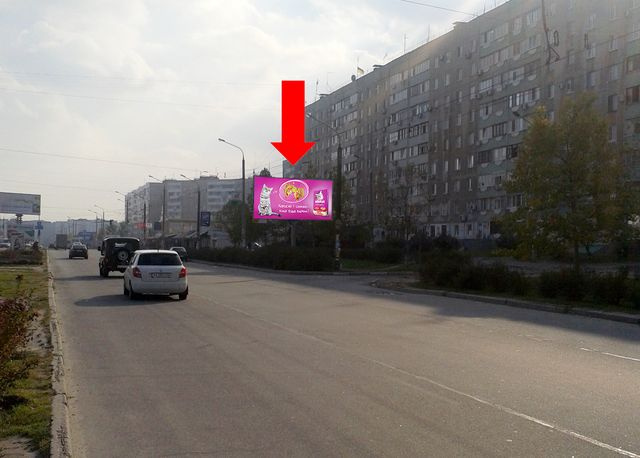 Щит 6x3, Новокузнецкая ул., 21, рынок "Южный", супермаркет "Брусныця", из центра Щит 6x3, Новокузнецкая ул., 21, рынок "Южный", супермаркет "Брусныця", из центра