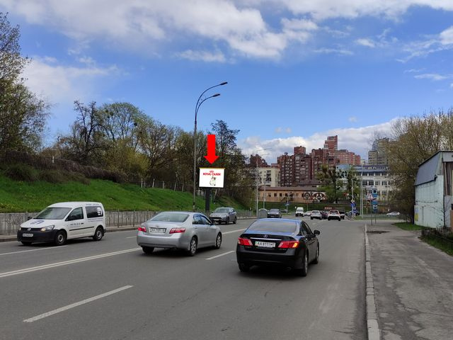 Щит 3.14x2.3,  Брожко ул. (бывш. Кировоградская ул.) / ул. Гринченко, в сторону ул. Гринченко