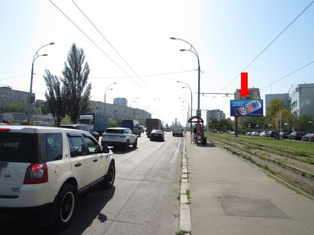 Призма 6x3,  Малиновского ул. 4-В, напротив супермаркета "Сильпо", в сторону Оболонского пр., ст.м. "Оболонь"