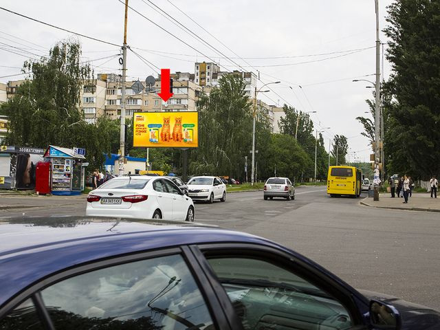 Щит 6x3,  Коласа ул., 25 - ул. Юры, на светофоре, возле "АТБ", в сторону ул. Героев Космоса, супермаркета "Фуршет"