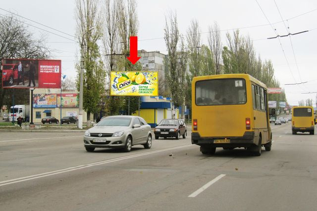 Щит 6x3, Дружбы Народов пл. / Полтавская ул. / Маланюка ул., супермаркет "АТБ", из центра Щит 6x3, Дружбы Народов пл. / Полтавская ул. / Маланюка ул., супермаркет "АТБ", из центра