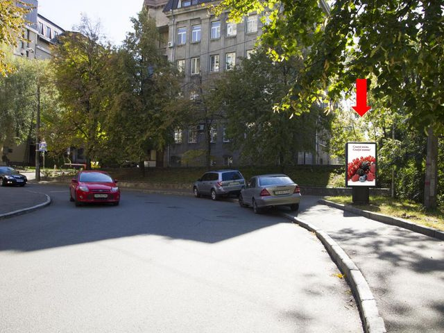 Сітілайт 1.2x1.8,  Круглоуниверситетская ул., 16, в сторону ул. Лютеранской