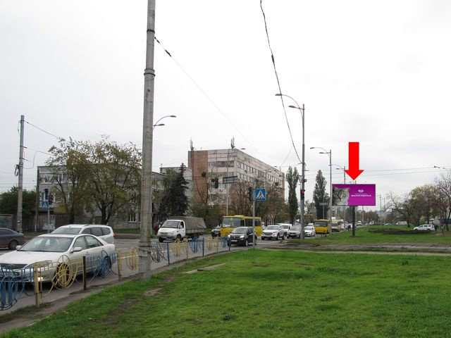 Щит 6x3,  Гагарина пр - бул. Верховного Совета бул., перед ТЦ "Проспект", супермаркетами "Фокстрот", "Ашан" перед ТЦ "Проспект", супермаркетами "Фокстрот", "Ашан" в сторону Дарницкой пл.