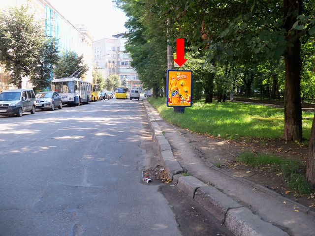 Сітілайт 1.2x1.8,  Василианок ул., 66, напротив