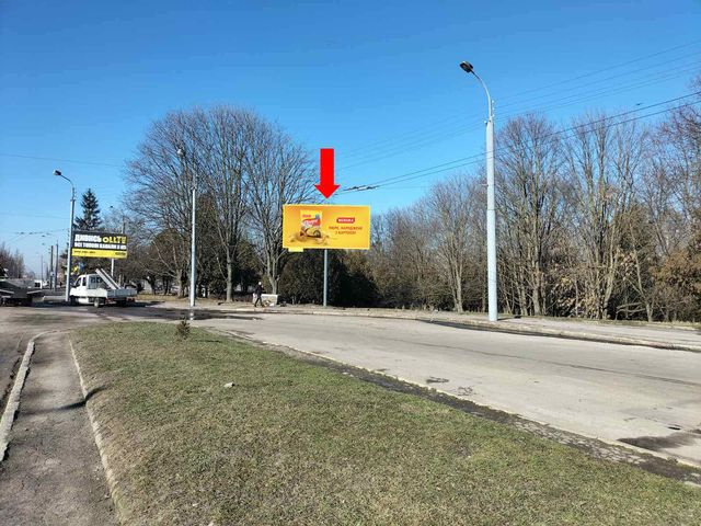Щит 6x3,  Курчатова ул. / Галицкого ул., между стадионом "Мототрек" и супермаркетами "Fozzy", "Comfy"