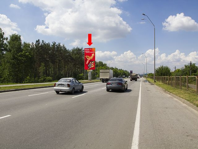Щит 3x6, Броварской пр., 37 на разделителе, в сторону ст.м. "Лесная", центра Щит 3x6, Броварской пр., 37 на разделителе, в сторону ст.м. "Лесная", центра