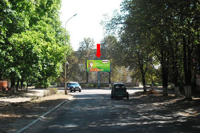 Щит 6x3,  Покровская пл. (бывш. Кирова пл.), 7