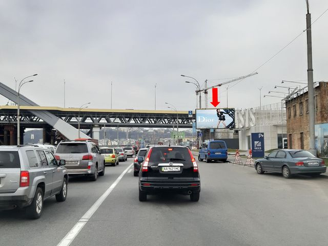 Призма 6x3,  Набережно-Рыбальская ул., перед Подольско-Воскресенским мостом, в сторону Подола