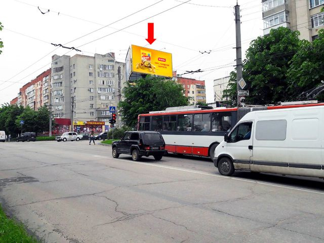 Щит 6x3,  Героев Майдана ул. (бывш. Красноармейская ул.), 115 / Комарова ул., в центр