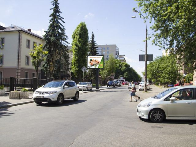 Щит 3.14x2.3, Кривоноса ул. / ул. Освиты, в сторону пр. Лобановского (бывш. Краснозвездный) Щит 3.14x2.3, Кривоноса ул. / ул. Освиты, в сторону пр. Лобановского (бывш. Краснозвездный)