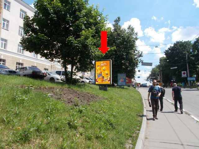 Сітілайт 1.2x1.8,  Покровская пл. (бывш. Красная пл.), возле гостиницы "Украина" (№3)