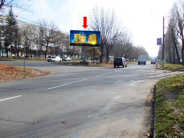 Щит 6x3,  Хмельницкого Б. ул., 62, разделитель, центр города