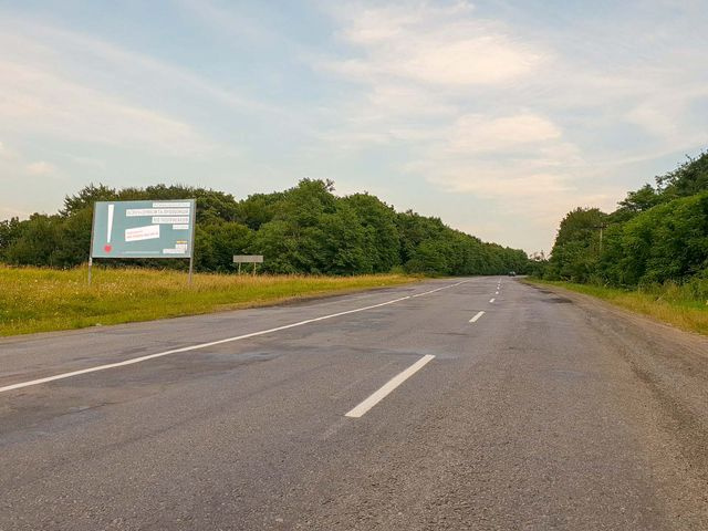 Щит 6x3,  п. Грушевка, ресторан Кварта, со стороны Черновцов