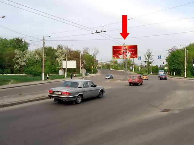 Щит 6x3,  Бердичевская ул. / ул. Селецкая, Смоленская пл., разделитель, в центр