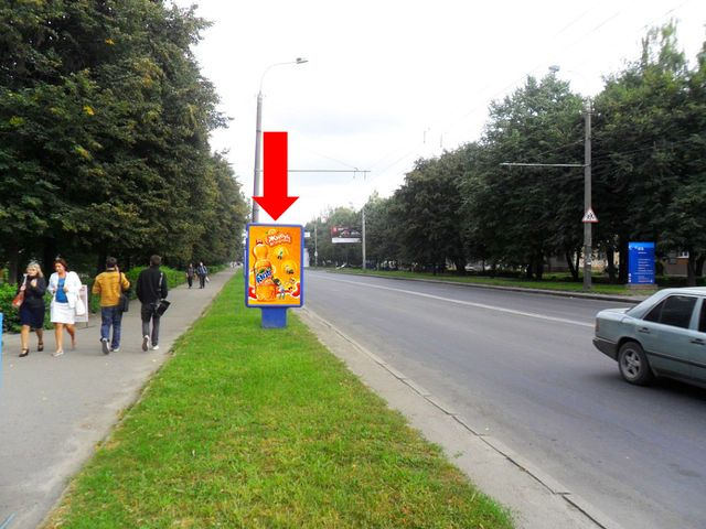 Сітілайт 1.2x1.8,  Киевская ул., 4, напротив Укрэксимбанка