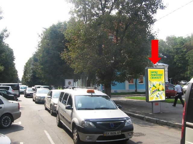 Сітілайт 1.2x1.8,  Соборная ул., 42-А, возле "Укрсоцбанка"