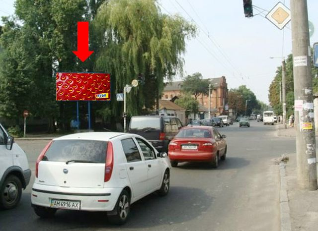 Щит 6x3,  Грушевского ул. (бывш. ул. Котовского) / ул. Хлебная, 31, в центр