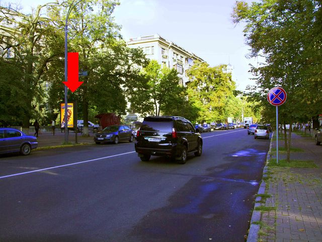 Сітілайт 1.2x1.8,  Институтская ул., 16 / ул. Садовая, в сторону ул. Банковой, ст.м. "Крещатик"