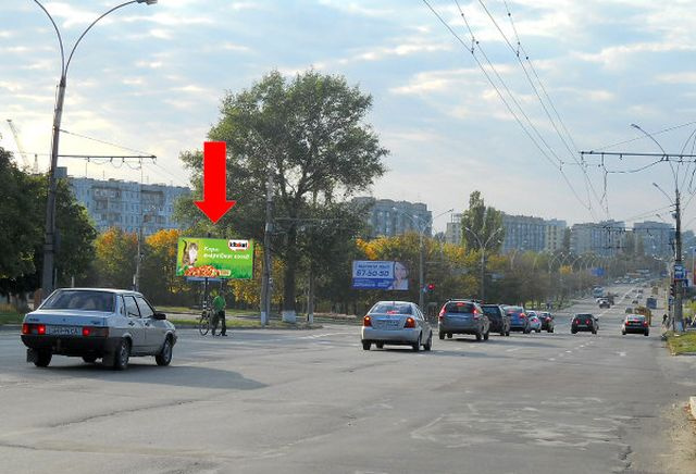 Щит 6x3, Харьковская ул. / Табалы ул. (бывш. Парижской Коммуны ул.), возле супермаркета "АТБ", АЗС "ОККО", автосалона "Kia" Щит 6x3, Харьковская ул. / Табалы ул. (бывш. Парижской Коммуны ул.), возле супермаркета "АТБ", АЗС "ОККО", автосалона "Kia"
