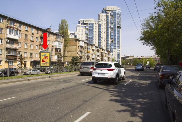Скролл 1.2x1.8,  Алмазова ул. (бывш. Кутузова ул.), 1, на разделителе, в сторону пл. Славы