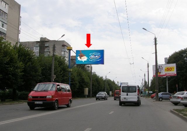 Щит 6x3, Героев Майдана ул. (бывш. Красноармейская ул.), 79, из центра (флажок) Щит 6x3, Героев Майдана ул. (бывш. Красноармейская ул.), 79, из центра (флажок)