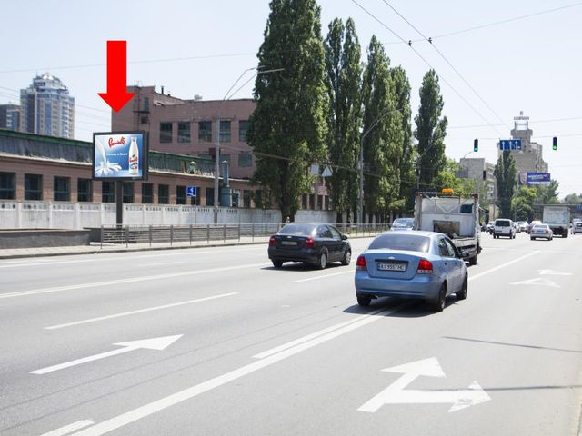 Скролл 3.14x2.3,  Телиги ул., 2 - ул. Гонты, на светофоре, в сторону ст. м. "Шулявская"