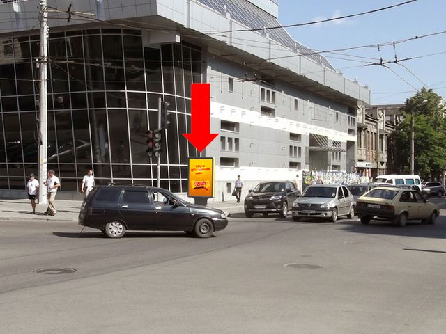 Сітілайт 1.2x1.8,  Кооперативная ул., возле ТЦ "Фестиваль", супермаркета "АТБ", в сторону Горького ул.